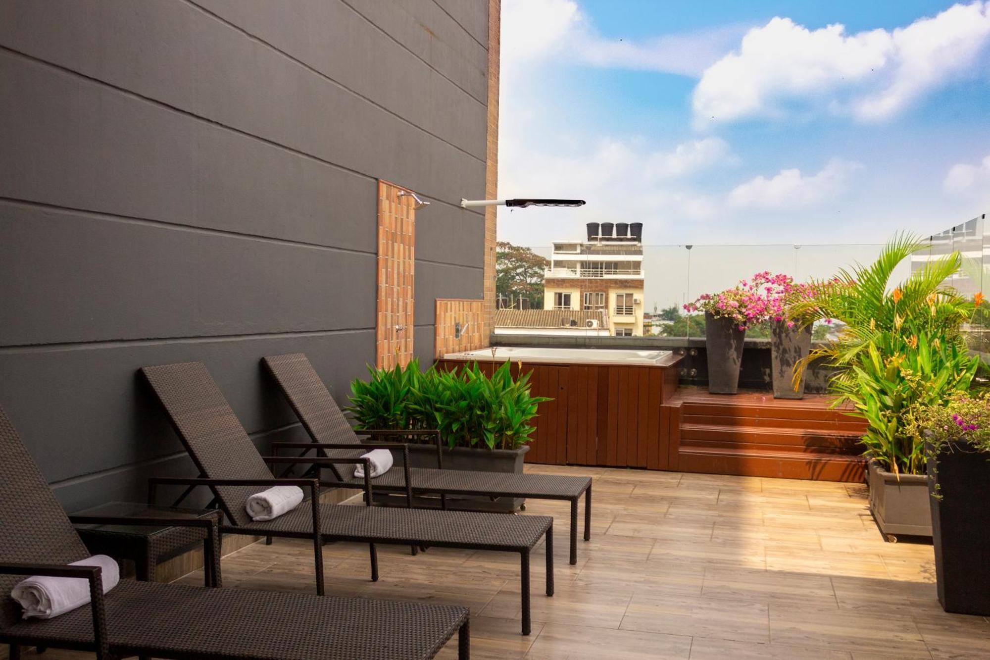 Vvc Hotel'S فيلافيسينسيو المظهر الخارجي الصورة
